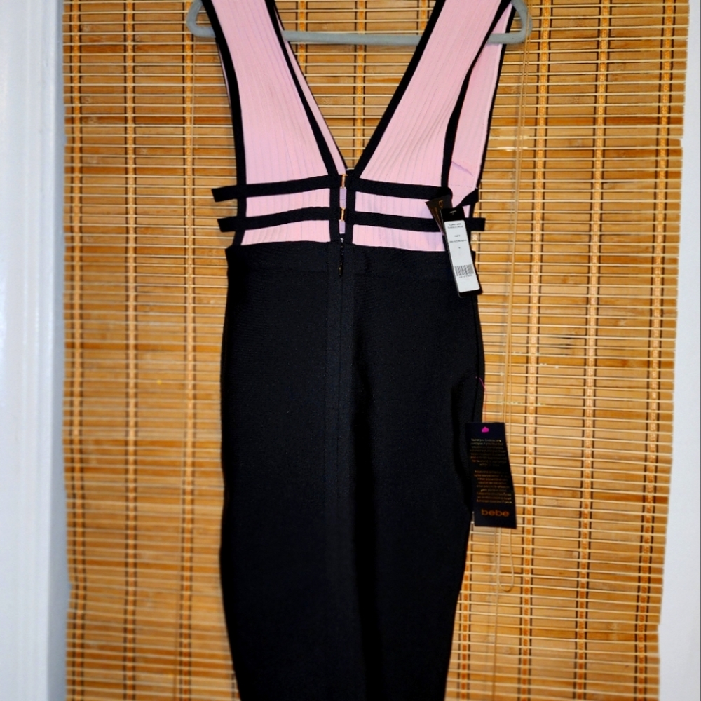 BEBE~ PLUNGE NECK BANDAGE DRESS
